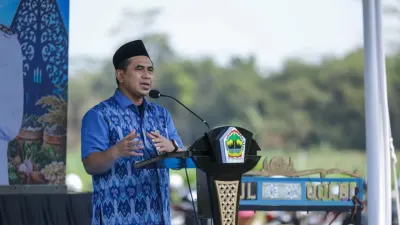 Wakil Gubernur Jawa Tengah Taj Yasin Maimoen